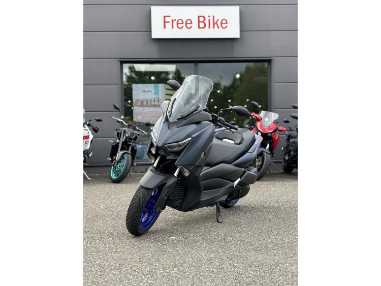 YAMAHA XMAX 300