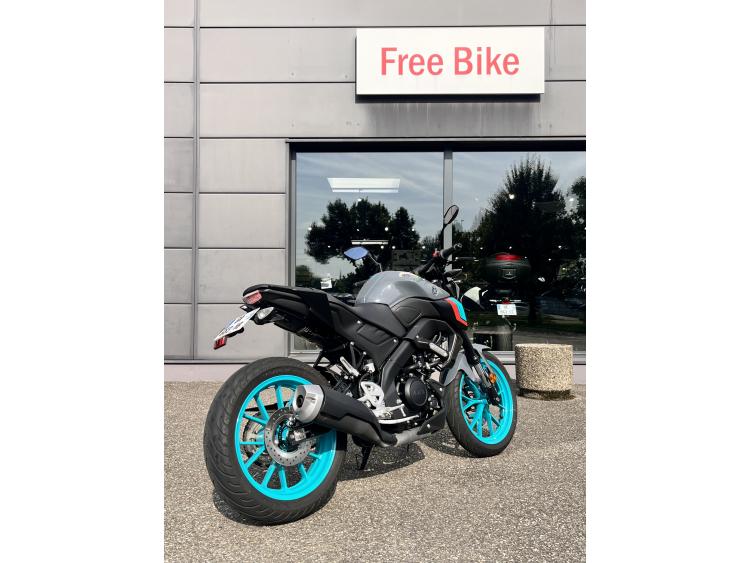YAMAHA MT-125