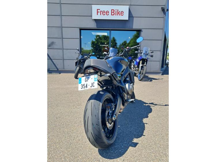 YAMAHA XSR 900