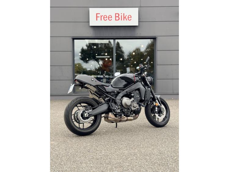 YAMAHA XSR 900