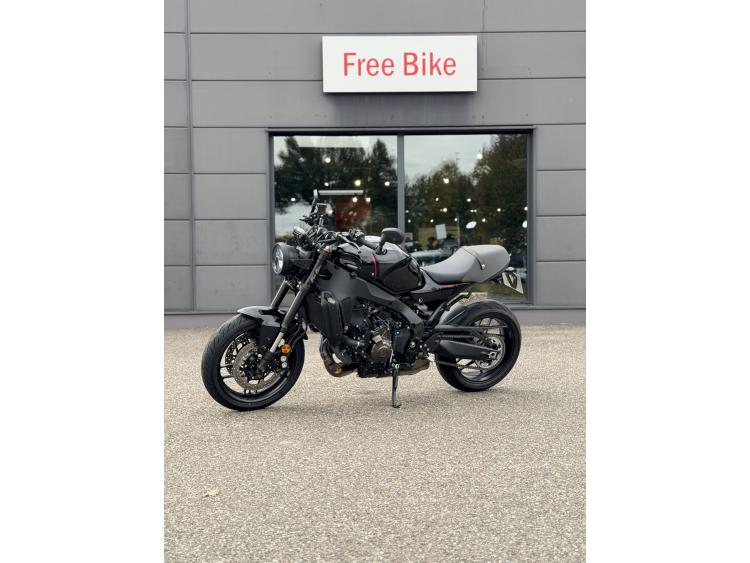YAMAHA XSR 900