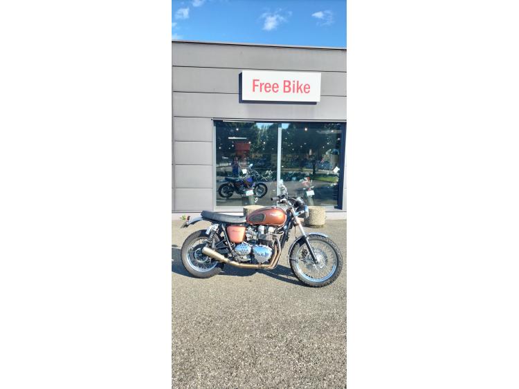 TRIUMPH BONNEVILLE 865 T100