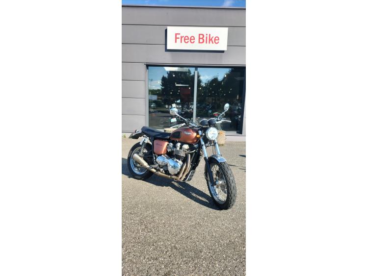 TRIUMPH BONNEVILLE 865 T100