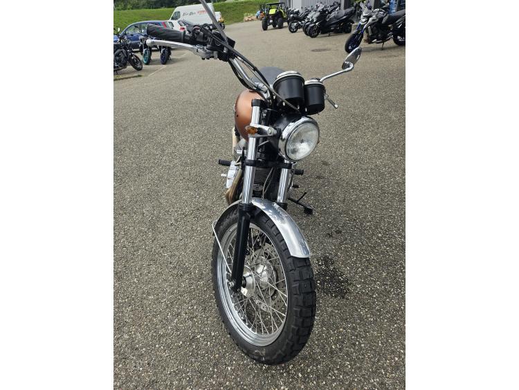 TRIUMPH BONNEVILLE 865 T100