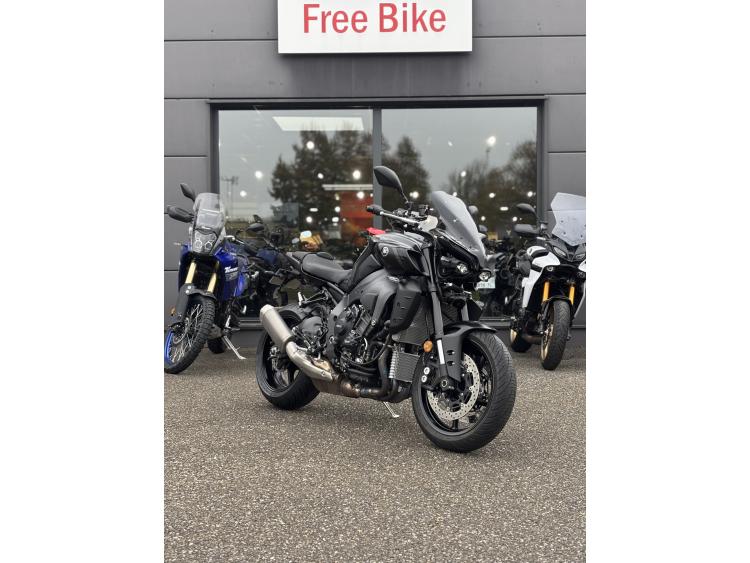 YAMAHA MT-10