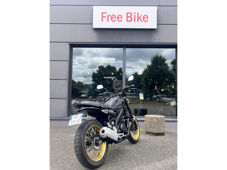 YAMAHA XSR 125 Legacy