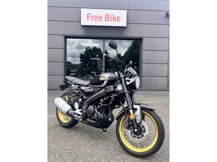 YAMAHA XSR 125 Legacy