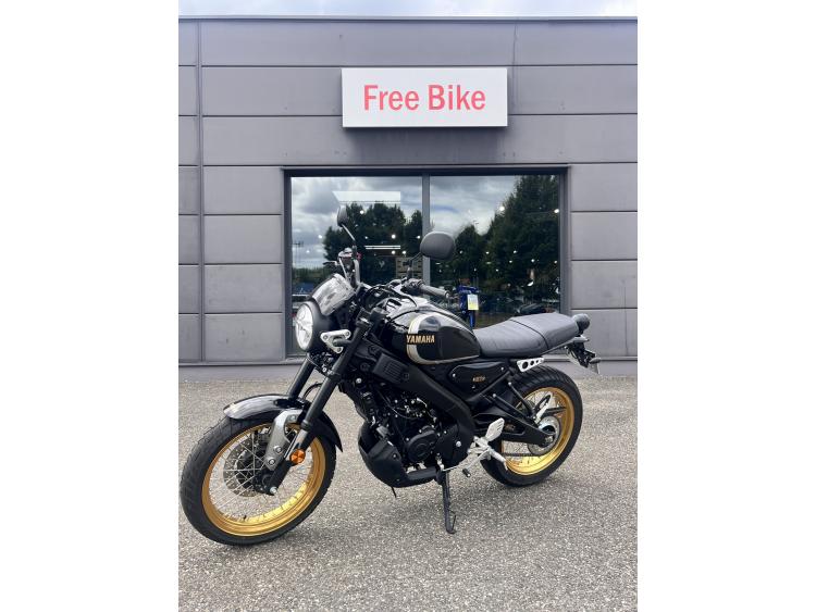 YAMAHA XSR 125 Legacy
