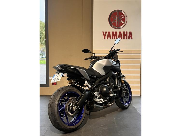 YAMAHA MT-09 SP