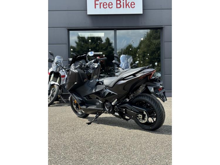 YAMAHA TMAX 560 TECH MAX
