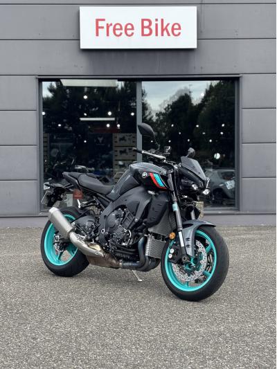YAMAHA MT-10